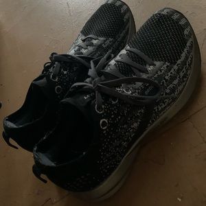 Brooks Levitate 3 Running Shoes